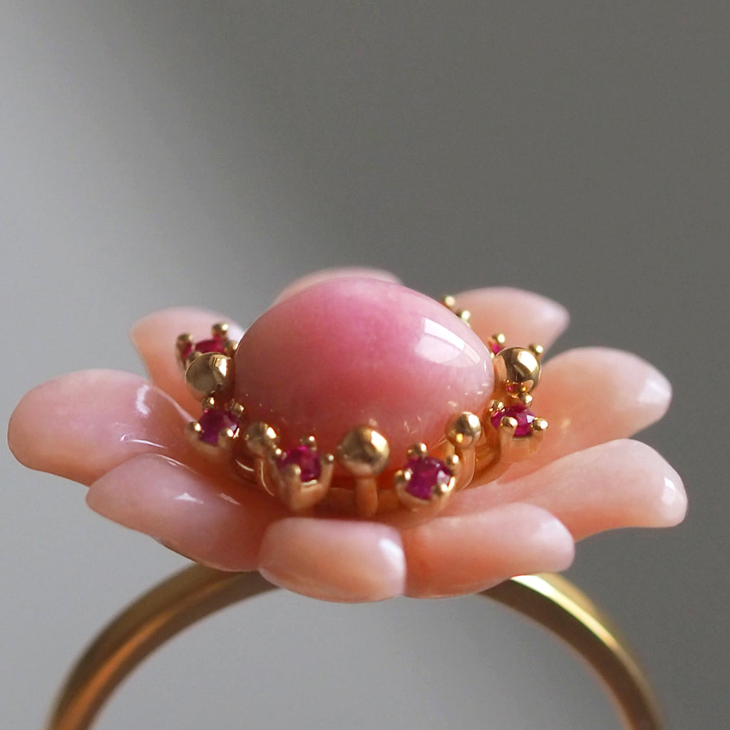 Designer's Note / Wild Flower Conch Pearl Ring