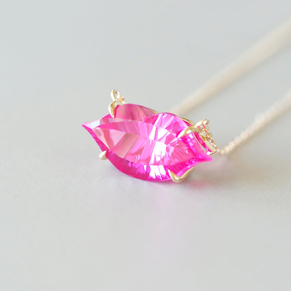 K10YG / Large Lip Necklace