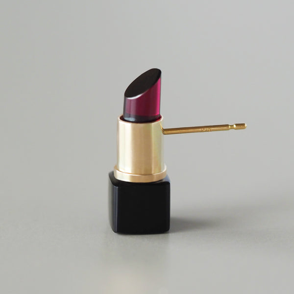 Lipstick Single Earring (Garnet)
