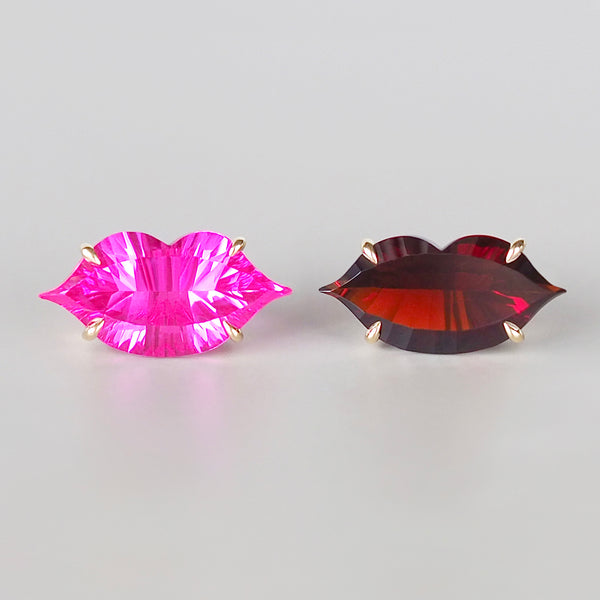 K10YG / Large Lip Earring