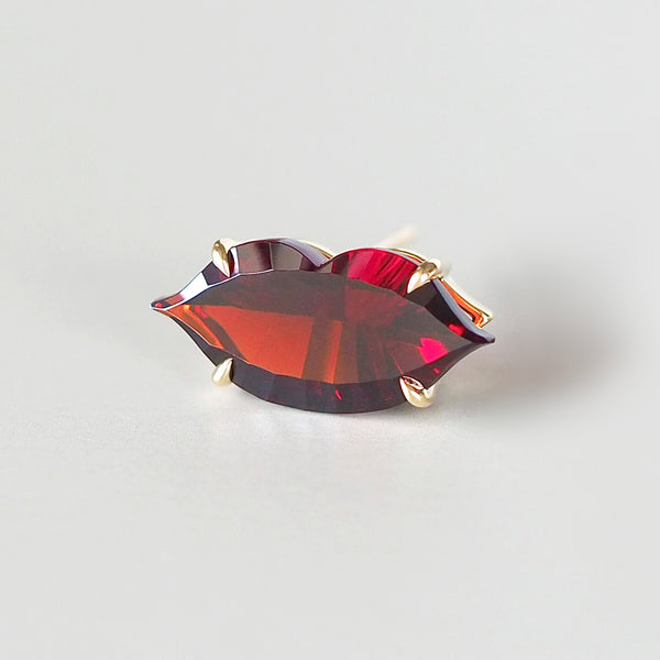 K10YG / Large Lip Earring