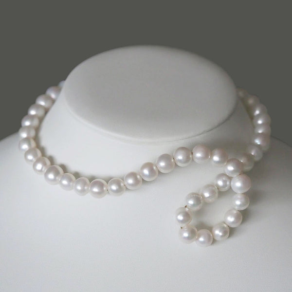 Twist Pearl Necklace