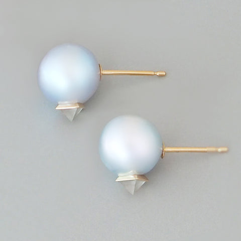 Sugarloaf Pearl Earring (Blue)