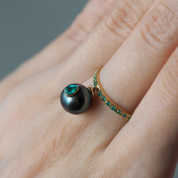 Swing Pave Pearl Ring (Emerald)