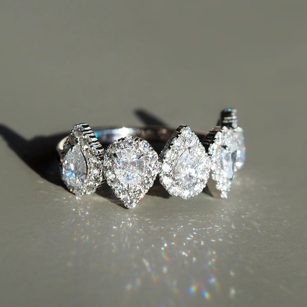 K18WG / Pave Pear Shape Half Eternity Ring