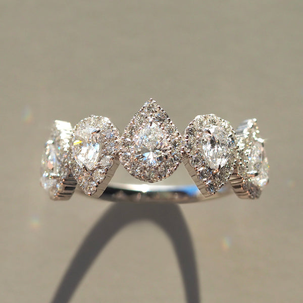 K18WG / Pave Pear Shape Half Eternity Ring